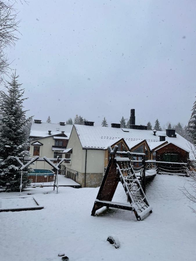 Gosciniec Ozna Hotel Kiczora Екстериор снимка
