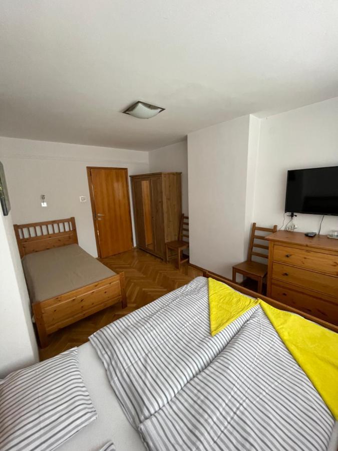 Gosciniec Ozna Hotel Kiczora Екстериор снимка
