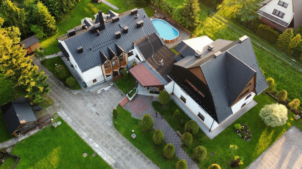 Gosciniec Ozna Hotel Kiczora Екстериор снимка